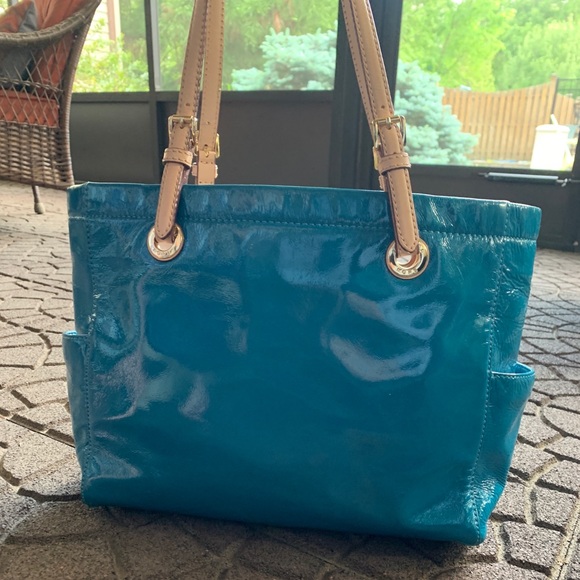 Michael Kors Baby Blue Leather Tote - Picture 4 of 7